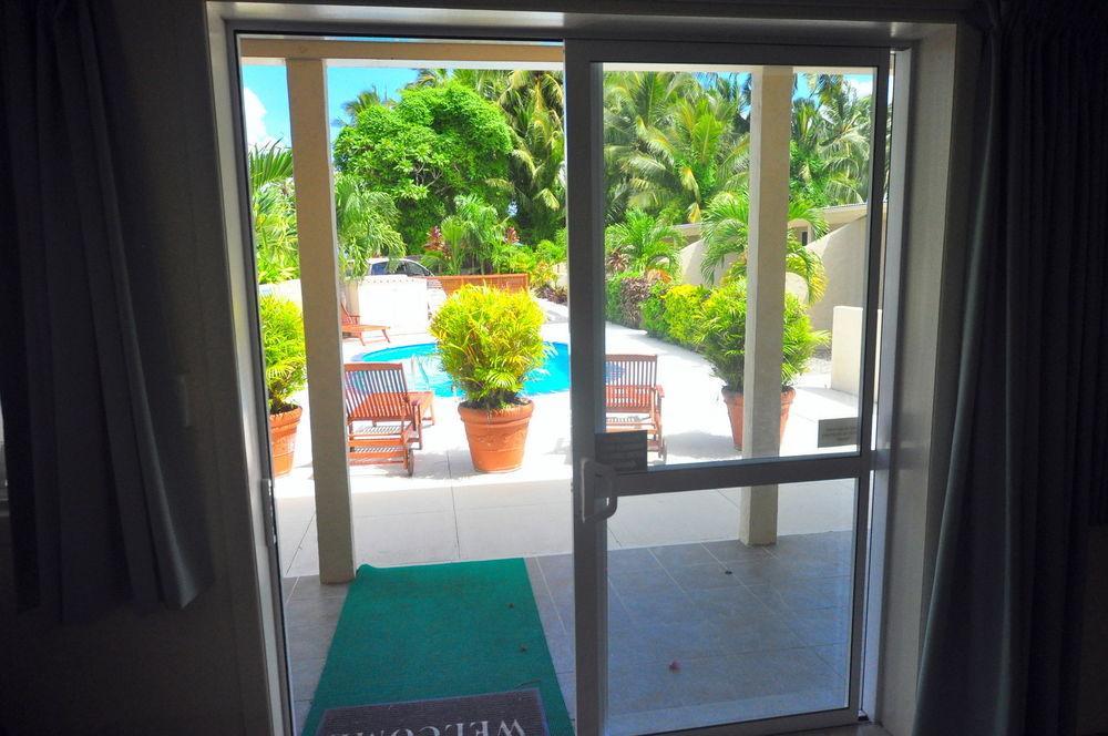 Coral Sands Apartments Rarotonga Exterior photo